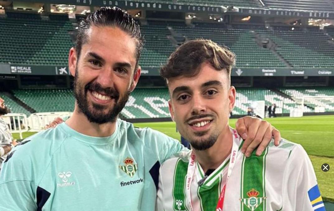 星空体育app-伊斯科鼓励患眼疾球迷：你面对逆境的态度，曾支撑我走出低谷