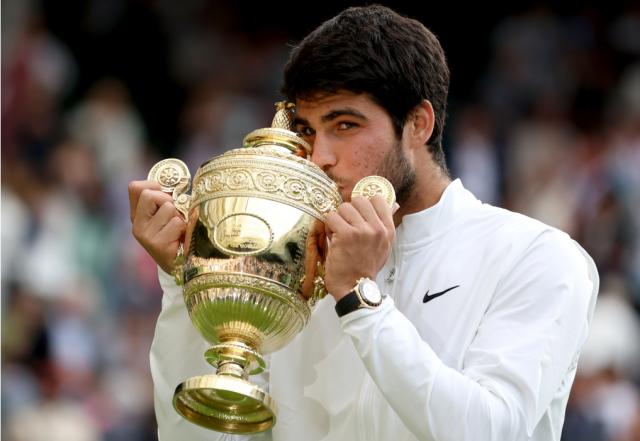 星空体育app官方网站-抢下温网、捍卫第一 这才是新王阿卡的加冕时刻！