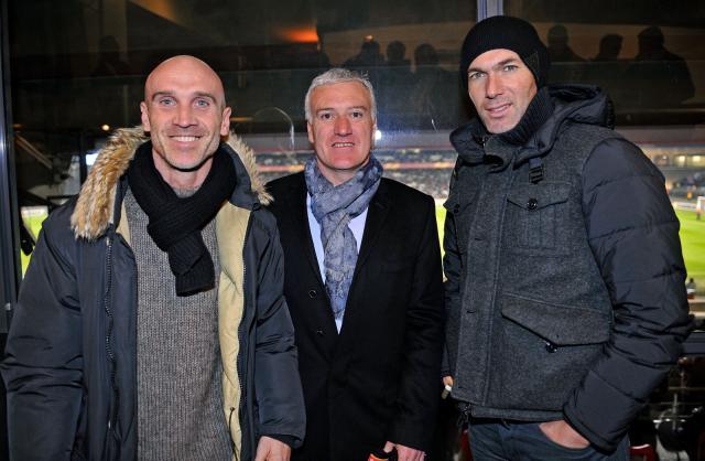 david-bettoni-lors-d-un-match-a-gerland-avec-didier-deschamps-et-zinedine-zidane-archives-progres-stephane-guiochon-1678228278.jpg