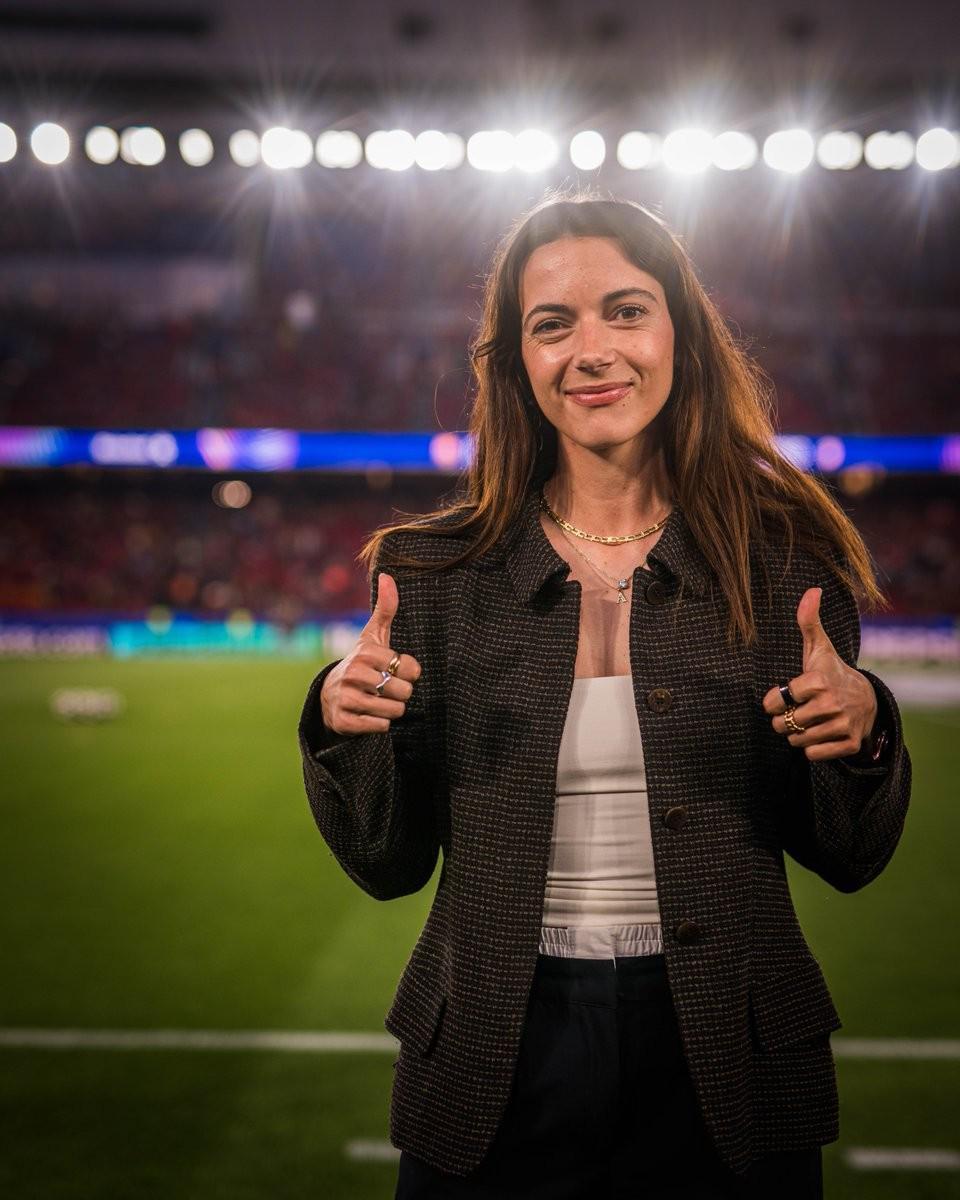 星空体育app下载-助威男足，邦马蒂到诺坎普现场观看巴萨与马竞的首回合比赛